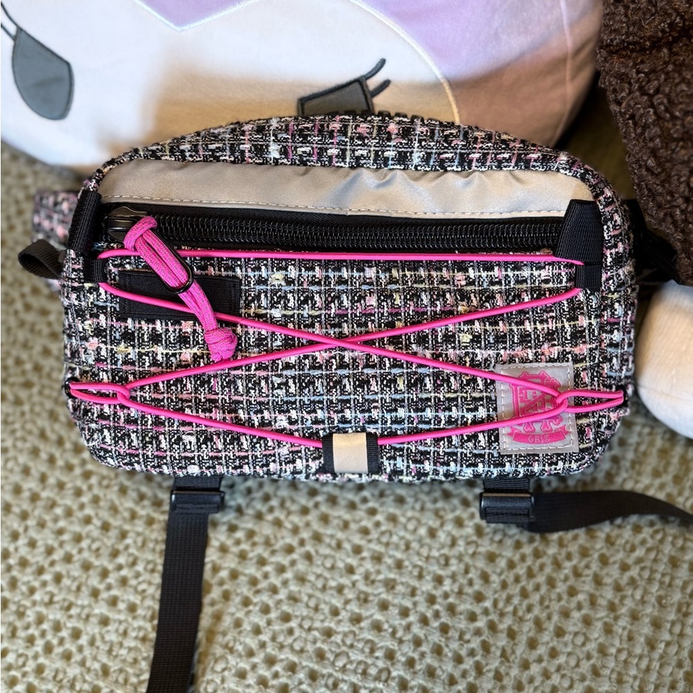 Griz Fanny Pack 2025 Grizmas Pop Up